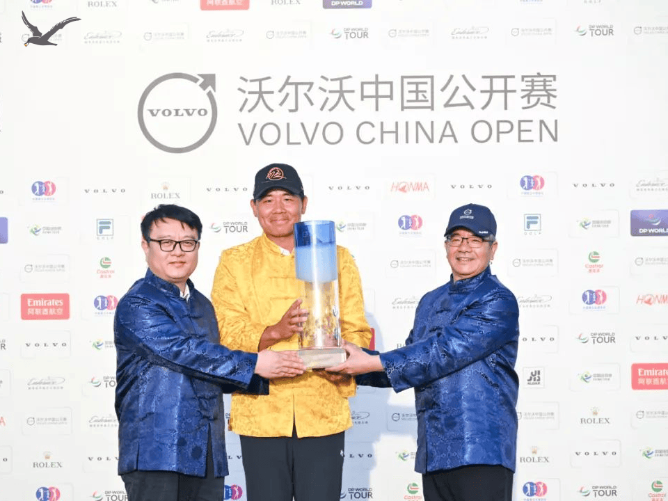 The Albatross Sports jubeln Wu Ashuns Sieg bei den Volvo China Open zu